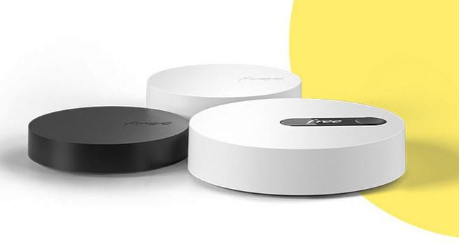 La Freebox Pop avec le Player Pop et le répéteur Wifi